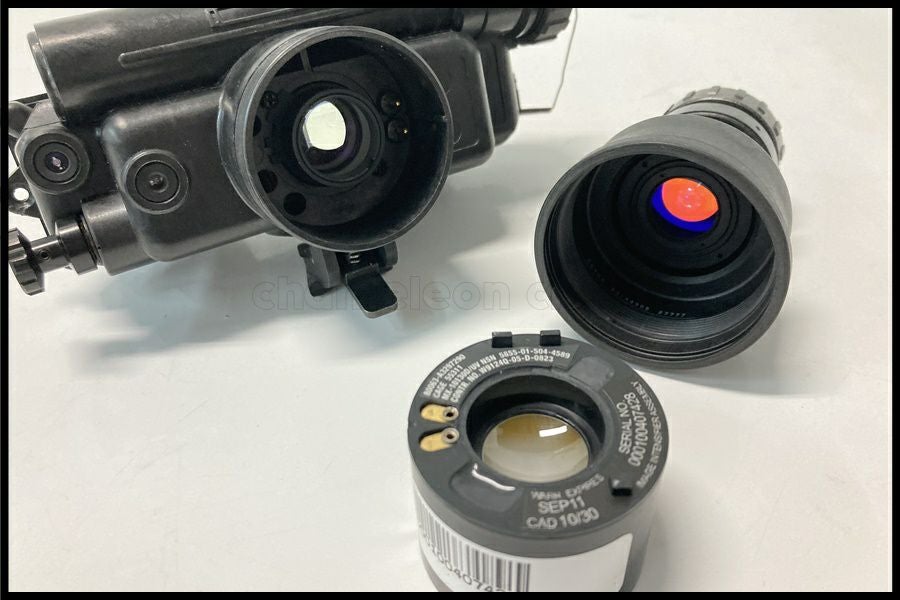 東京)PVS-7 GEN3 暗視ゴーグル ナイトビジョン オムニ7 オートゲート実物