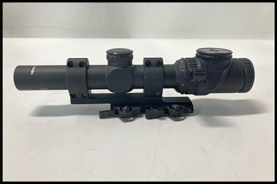 東京)Trijicon/トリジコン TR25C AccuPoint 1-6×24ライフルスコープ