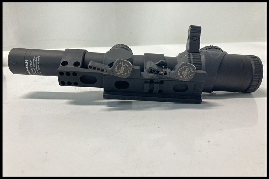 東京)Trijicon/トリジコン TR25C AccuPoint 1-6×24ライフルスコープ
