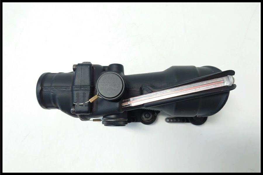 東京)Trijicon ACOG 4x32 TA31 USN-M855 RCO 集光スコープ 実物