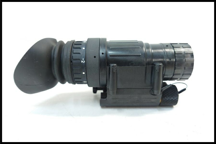 東京)米軍放出品 AN/PVS-14 NVG ナイトビジョン 実物 Omni8 Gen3