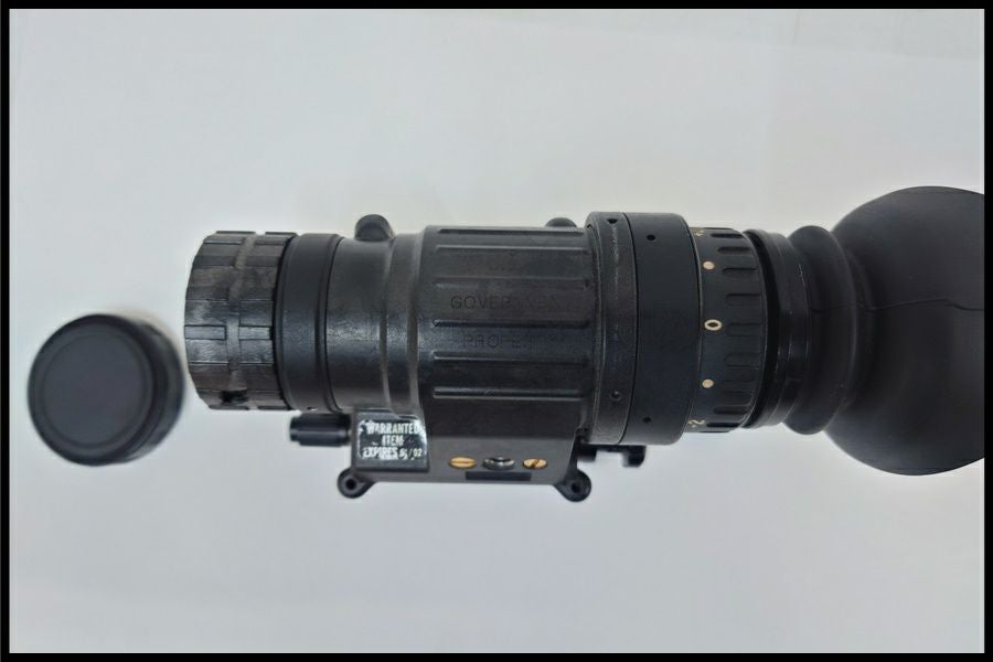 東京)米軍放出品 PVS-14D Omni4 Gen3 ナイトビジョン 実物