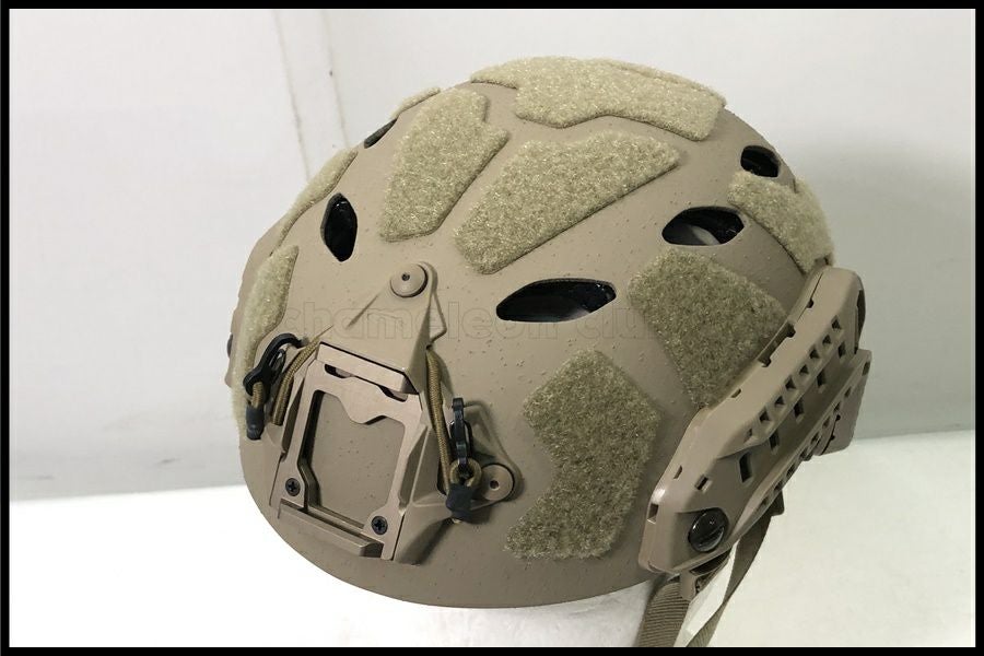 東京)OPS CORE FAST SF カーボン ヘルメット 実物 サイズM