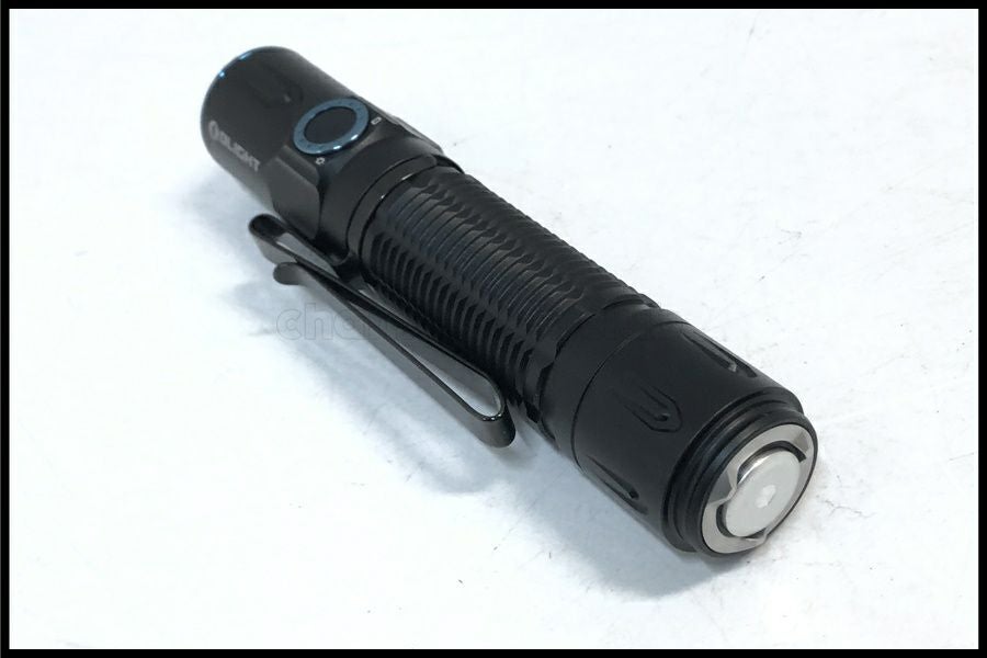 東京)OLIGHT センサー付きフラッシュライト WARRIOR 3S 2300ルーメン