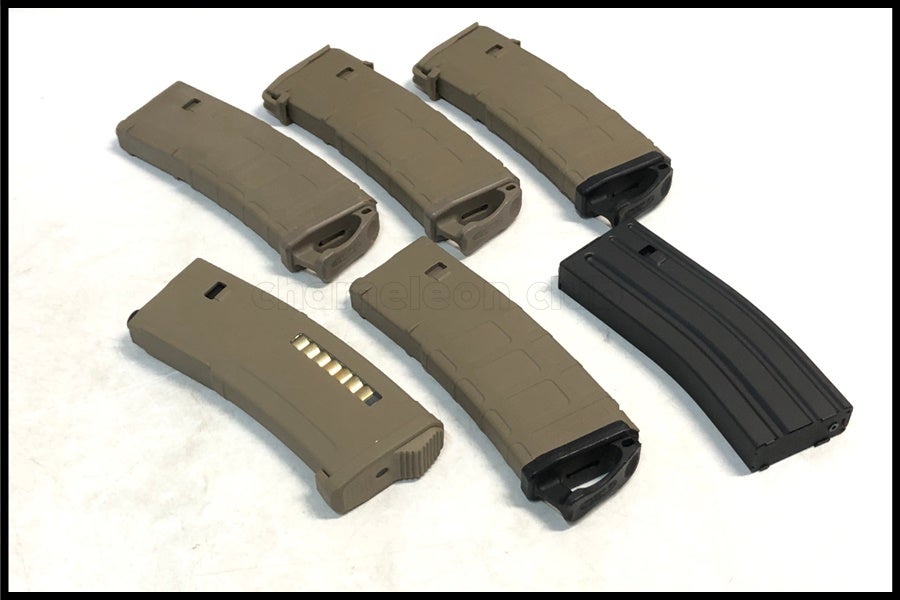 東京)東京マルイ M4 CQB-R 次世代電動ガン カスタム品 予備マガジン付