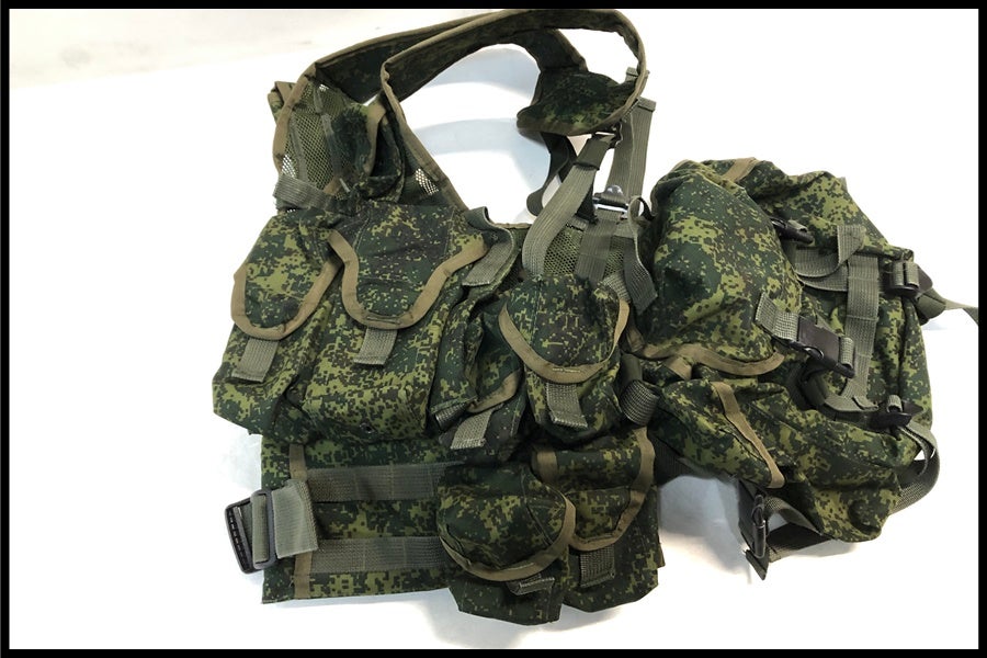 東京)ロシア軍 6sh112タクティカルベスト 実物 デジタルフローラ迷彩