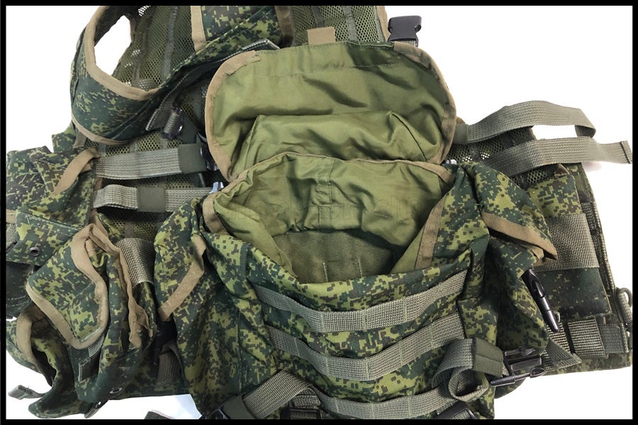 東京)ロシア軍 6sh112タクティカルベスト 実物 デジタルフローラ迷彩