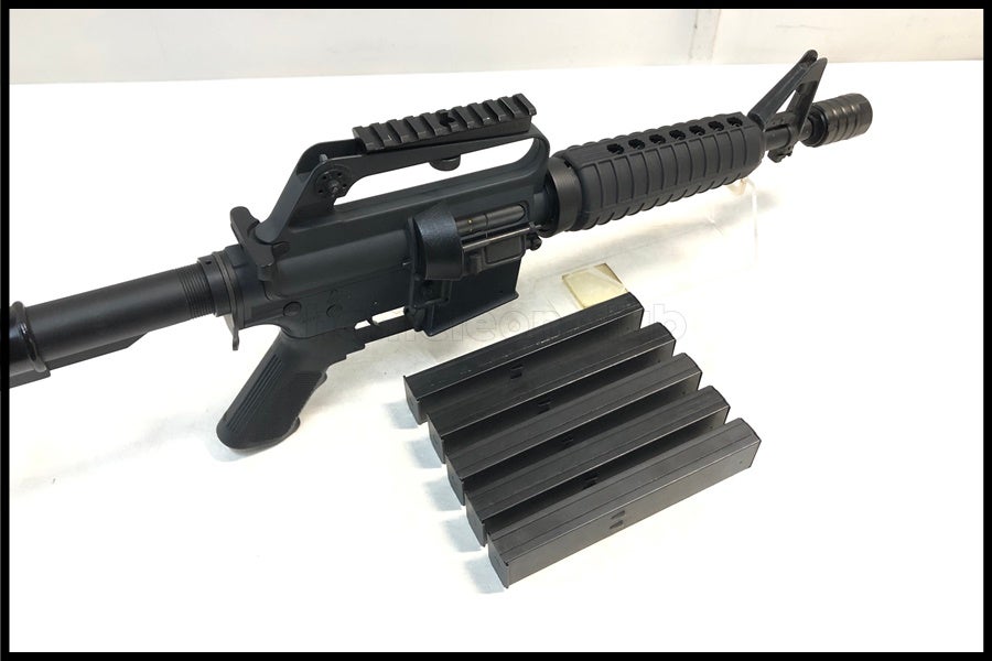 東京)G&P コルト9mm パナマカービン 電動ガン 予備マガジン付