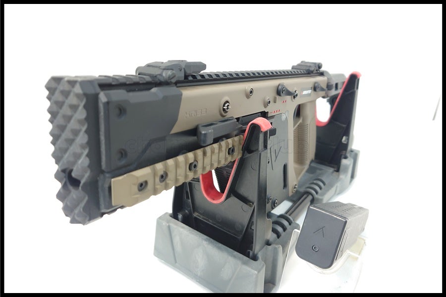 東京)KRYTAC KRISS VECTOR クリスベクター 電動ガン PERUN組込 BK