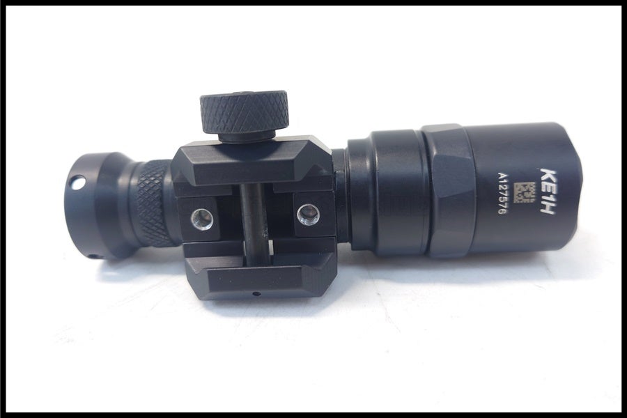東京)SUREFIRE/シュアファイア SCOUT LIGHT M300C 実物スカウトライト