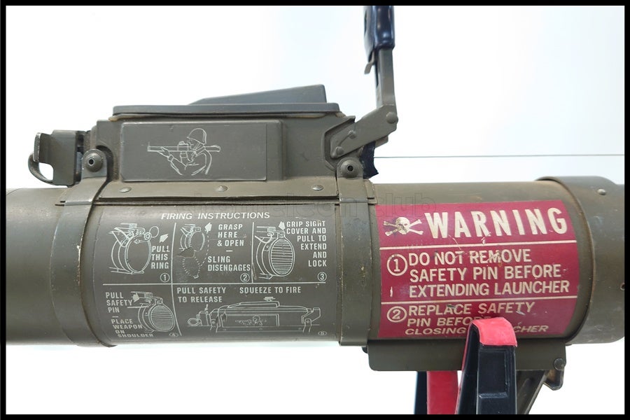 米軍M72対戦車ロケットランチャー（米軍放出品） 東京)米軍放出品 M72 ロケットランチャー 最初期型 実物 使用済み空洞品