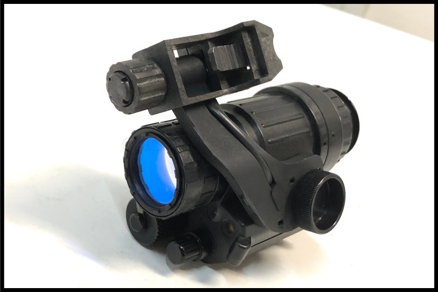 東京)米軍実物 PVS-14 A2 Omni7 GEN3オートゲイン ナイトビジョン