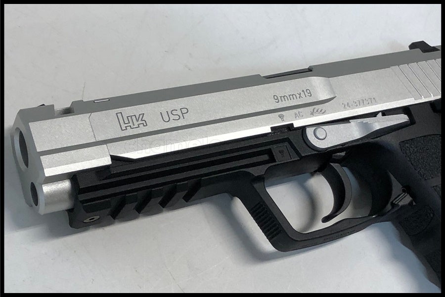 東京)東京マルイ SG-09R ガスブローバック 予備マガジン付