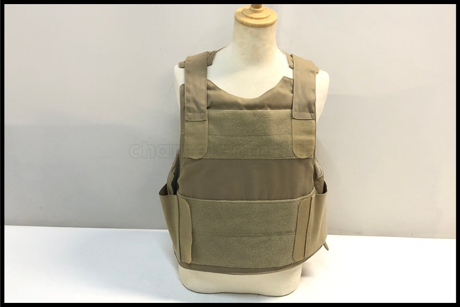 東京)PACA ボディアーマーカバー TAN 実物