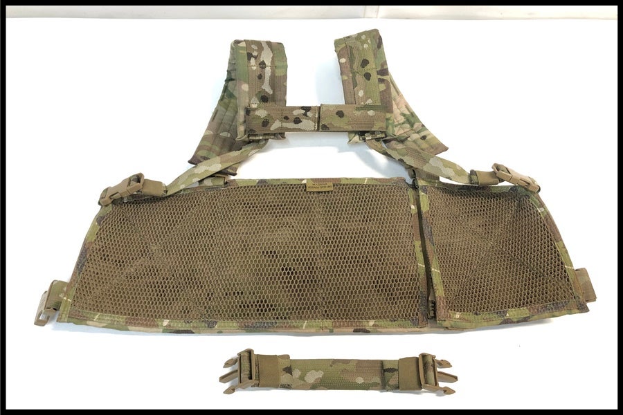 東京)WARRIOR ASSAULT SYSTEMS チェストリグ/バックパネル Elite OPS