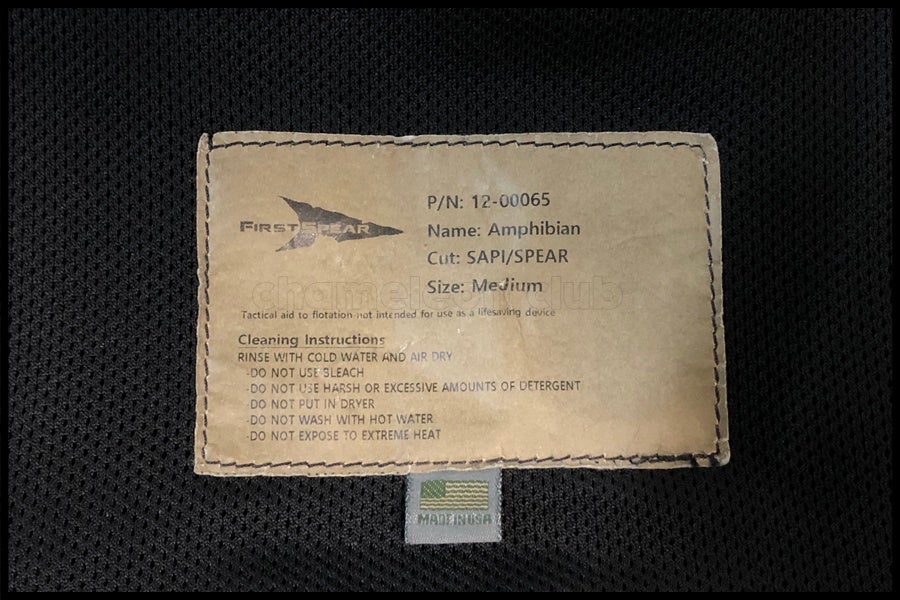 東京)FIRST SPEAR Amphibian SAPI プレートキャリア Medium BK 実物