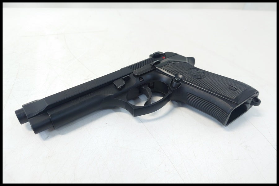 東京)MGC ベレッタ M92FS デザートストーム HWモデルガン 予備カート付