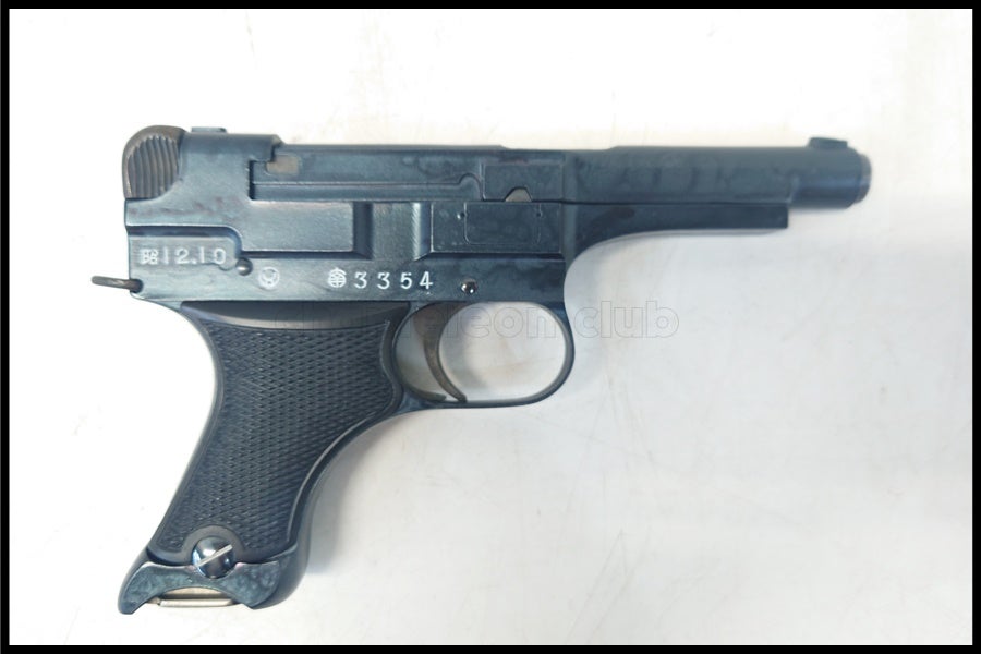 東京)六研 九四式自動拳銃 無可動ディスプレイモデルガン