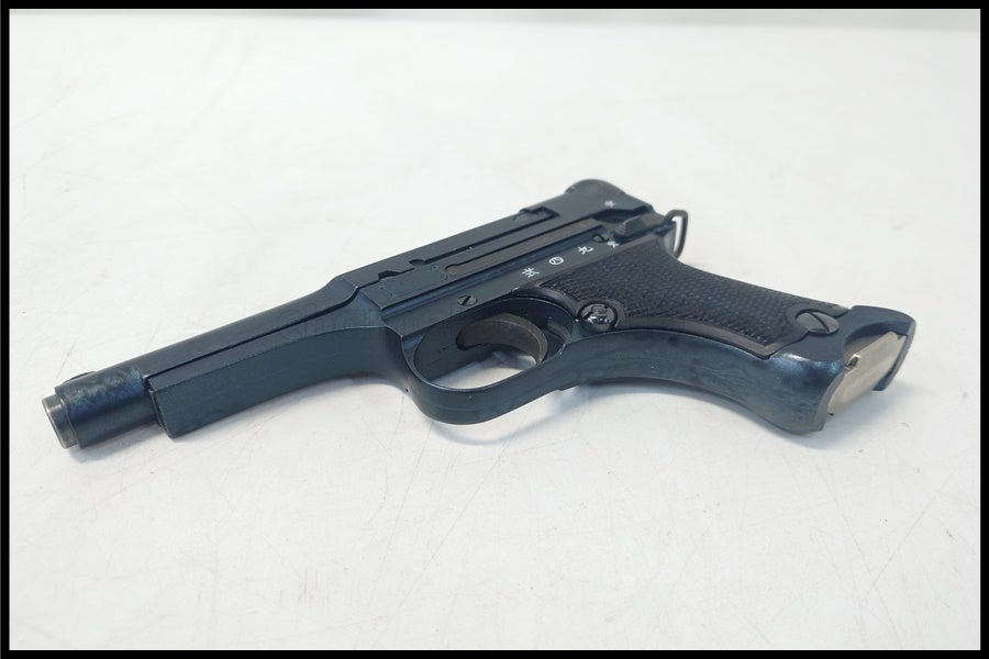 東京)六研 九四式自動拳銃 無可動ディスプレイモデルガン