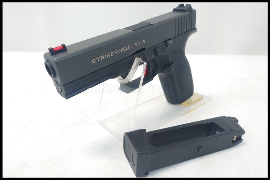 東京)Carbon8 STRIKERNEUN ストライカーナイン Co2ガスブローバック