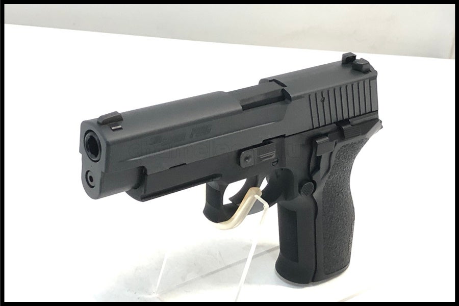 東京)東京マルイ SIG P226 E2 ガスブローバック 予備マガジン付