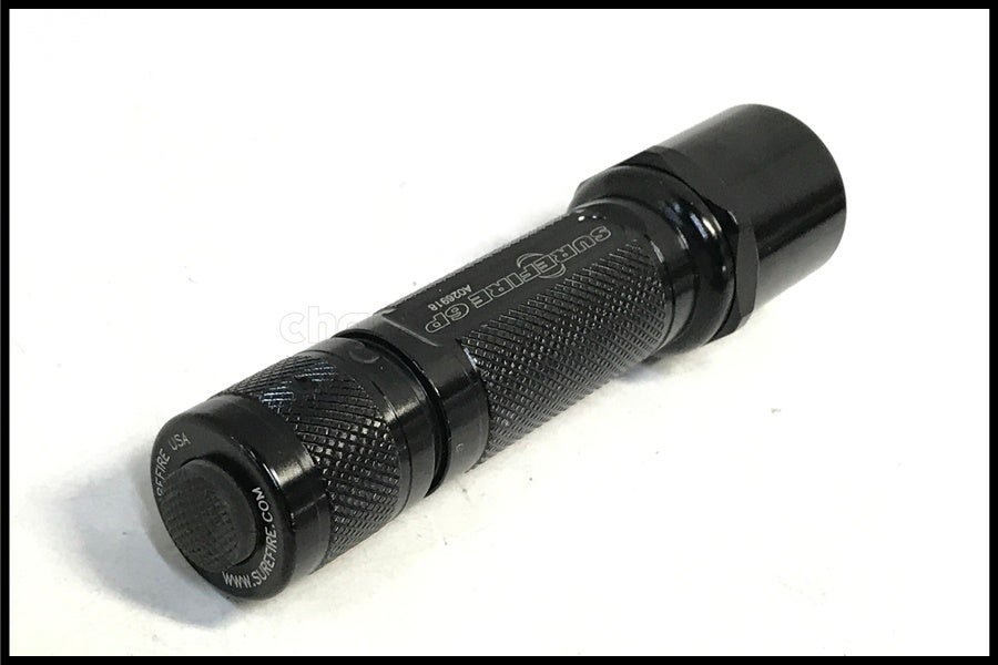東京)SUREFIRE 6P フラッシュライト 実物