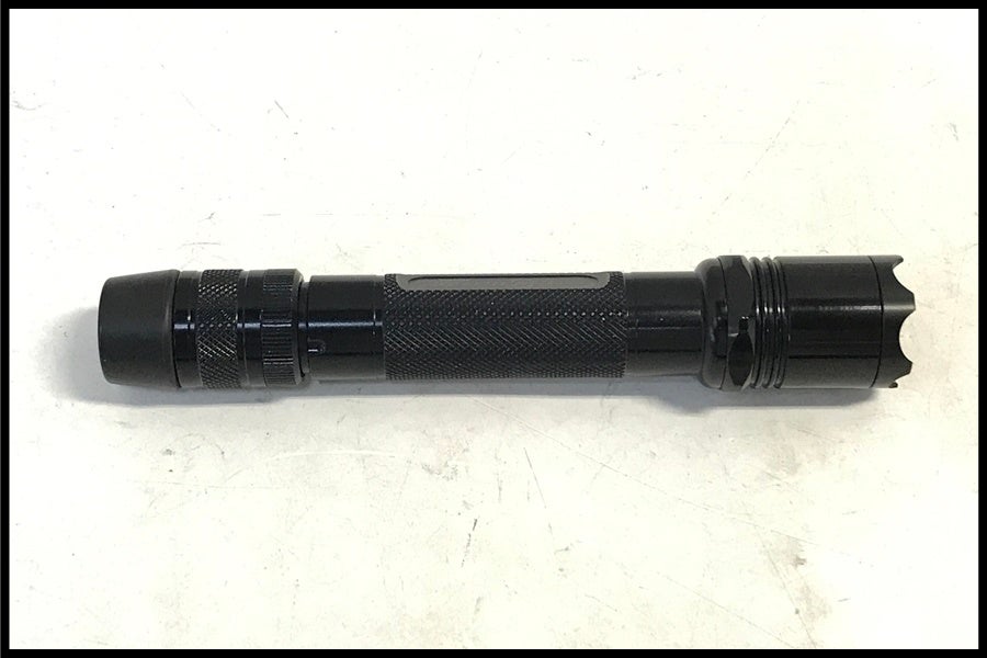 東京)SUREFIRE 9P フラッシュライト 実物