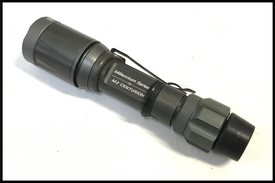 東京)SUREFIRE M2 CENTURION センチュリオン フラッシュライト 実物