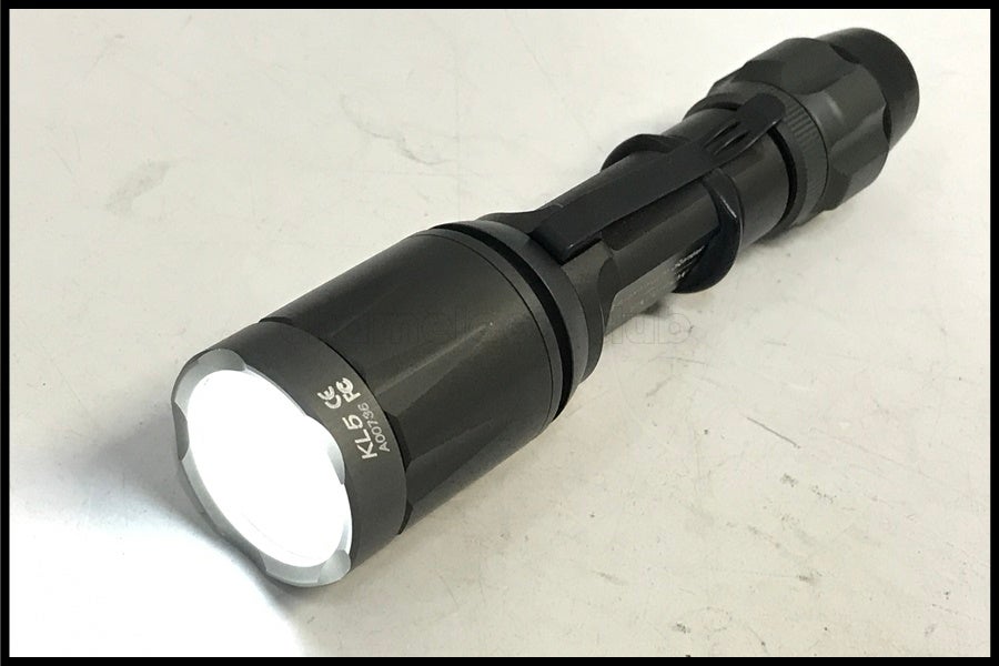 東京)SUREFIRE M2 CENTURION センチュリオン フラッシュライト 実物