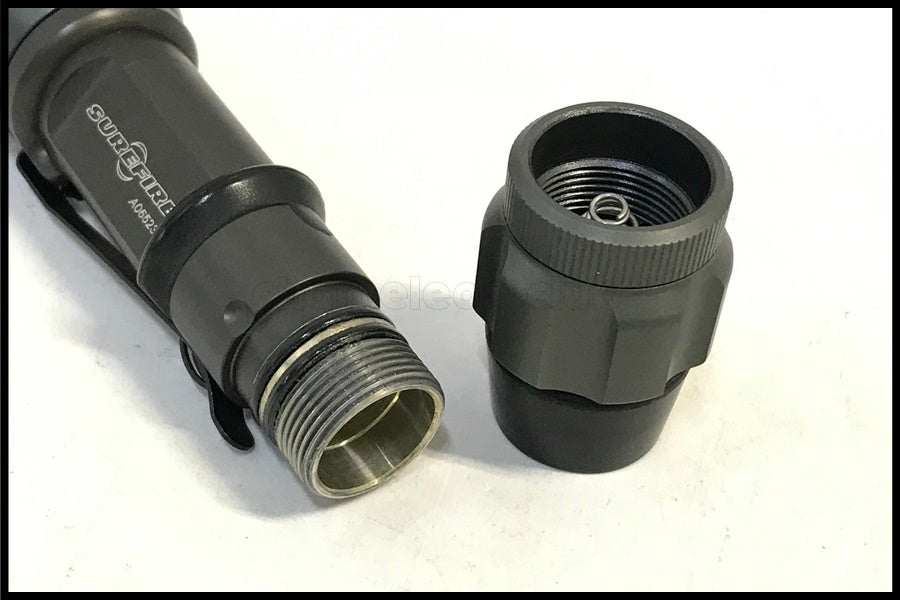 東京)SUREFIRE M2 CENTURION センチュリオン フラッシュライト 実物
