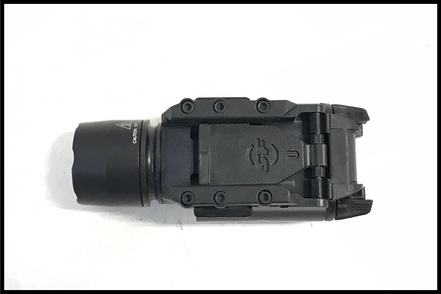 東京)SUREFIRE X200A ウェポンライト 実物