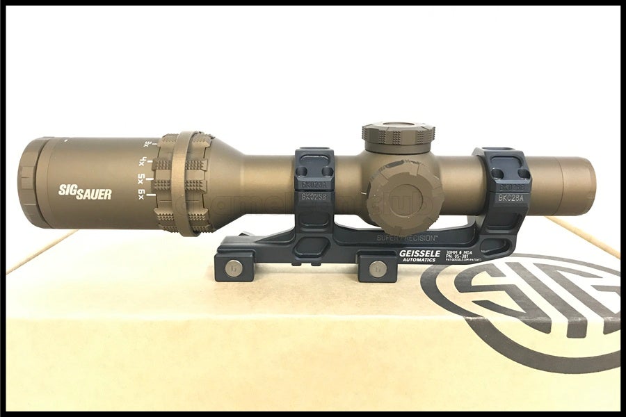 東京)SIG SAUER TANGO 6T 1-6x24mm LPVO ライフルスコープ TAN 実物
