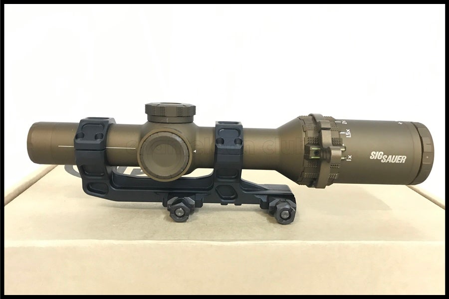 東京)SIG SAUER TANGO 6T 1-6x24mm LPVO ライフルスコープ TAN 実物