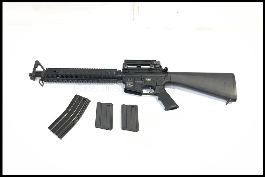 東京)BOLT M16A4 ヘビーリコイルショック 電動ガン 予備マガジン付