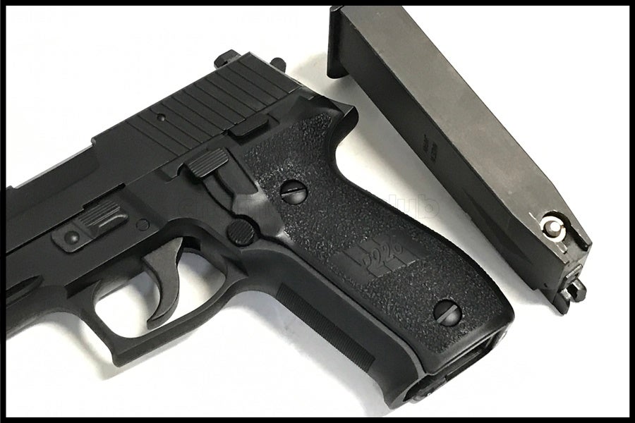 東京)東京マルイ SIG SAUER P226RAIL ガスブローバック 予備マグ付き