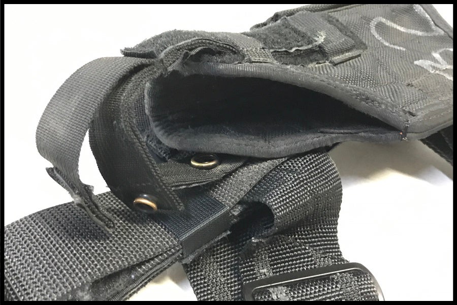 EAGLE INDUSTRIES レッグホルスター　黒 東京)EAGLE レッグホルスター ブラック実物